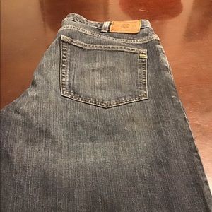 Eddie Bauer Straight Fit Jeans